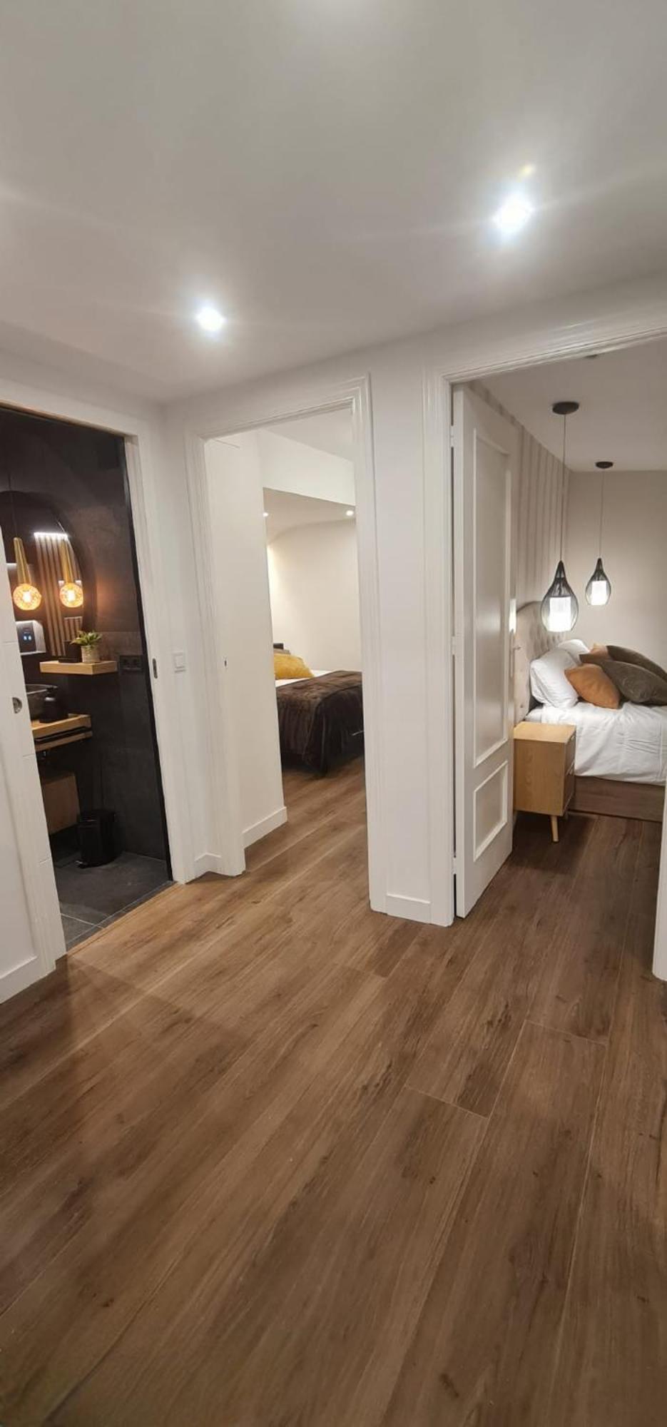Apartamento Atico De Diseno En El Centro Oviedo Exterior foto